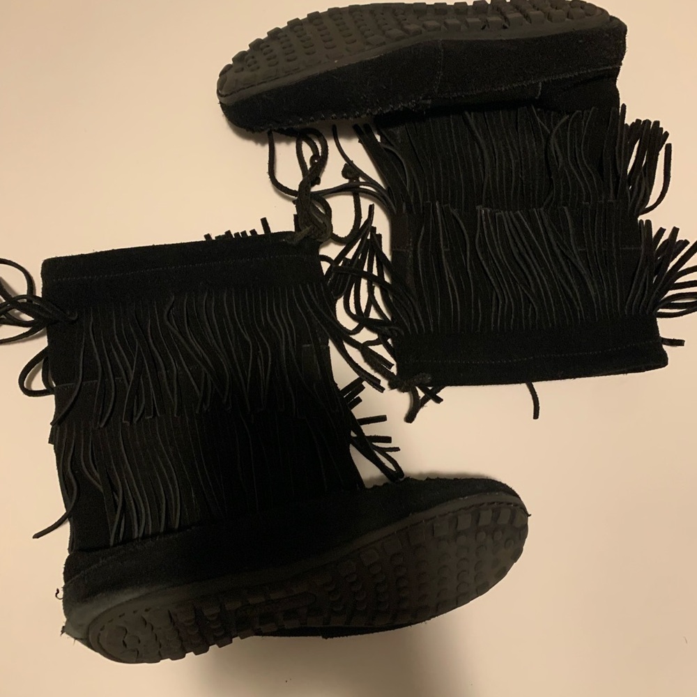 Minnetonka Black Moccasin Boots
